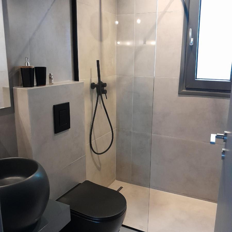 Brand New Flat Near De Bosset Bridge, Argostoli Apartman Kültér fotó